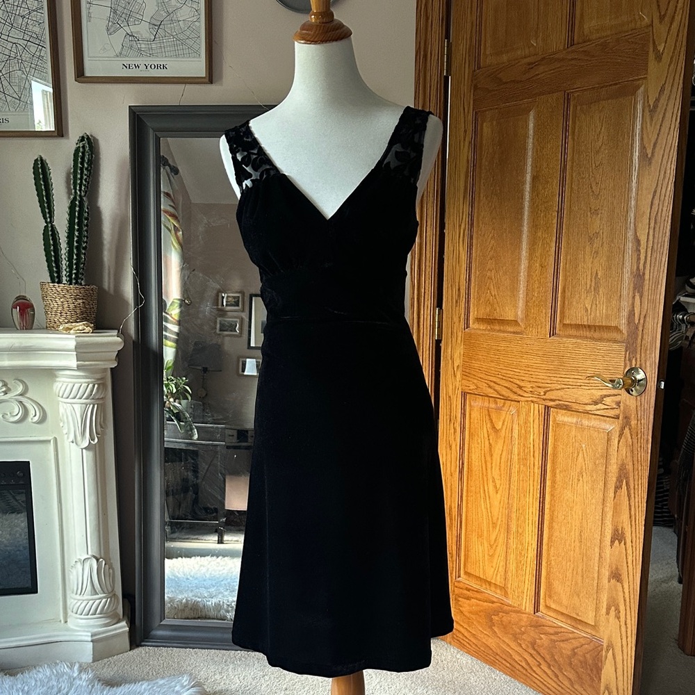 Mod Cloth Retro Vintage Black Velvet Lace Cocktail Dress